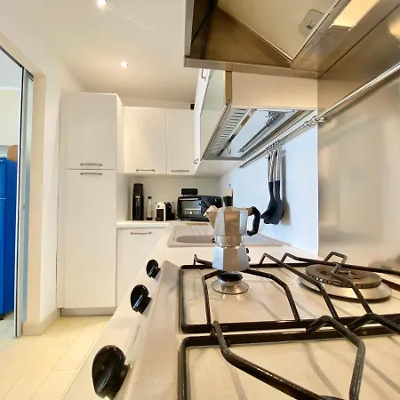 Casaviva - Beachfront Trilo With Parking In Apartment Camogli